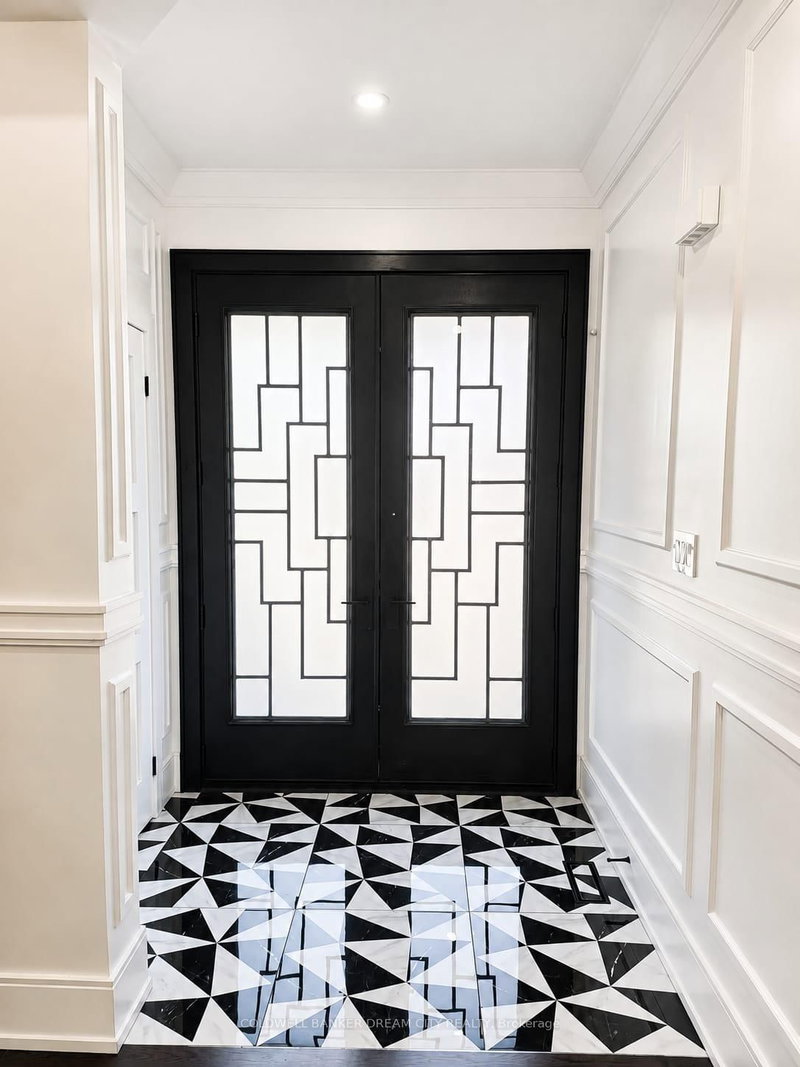 6 Pellegrino Road W