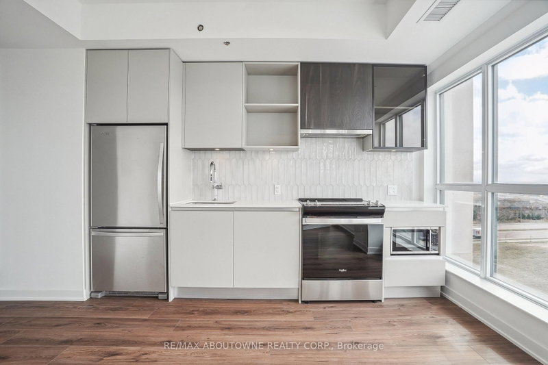 405 Dundas Oakville,ON L6M 4P9 — Photo 12