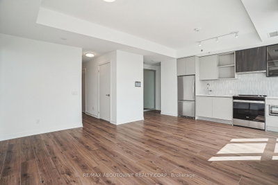 405 Dundas Oakville,ON L6M 4P9 — Photo 17