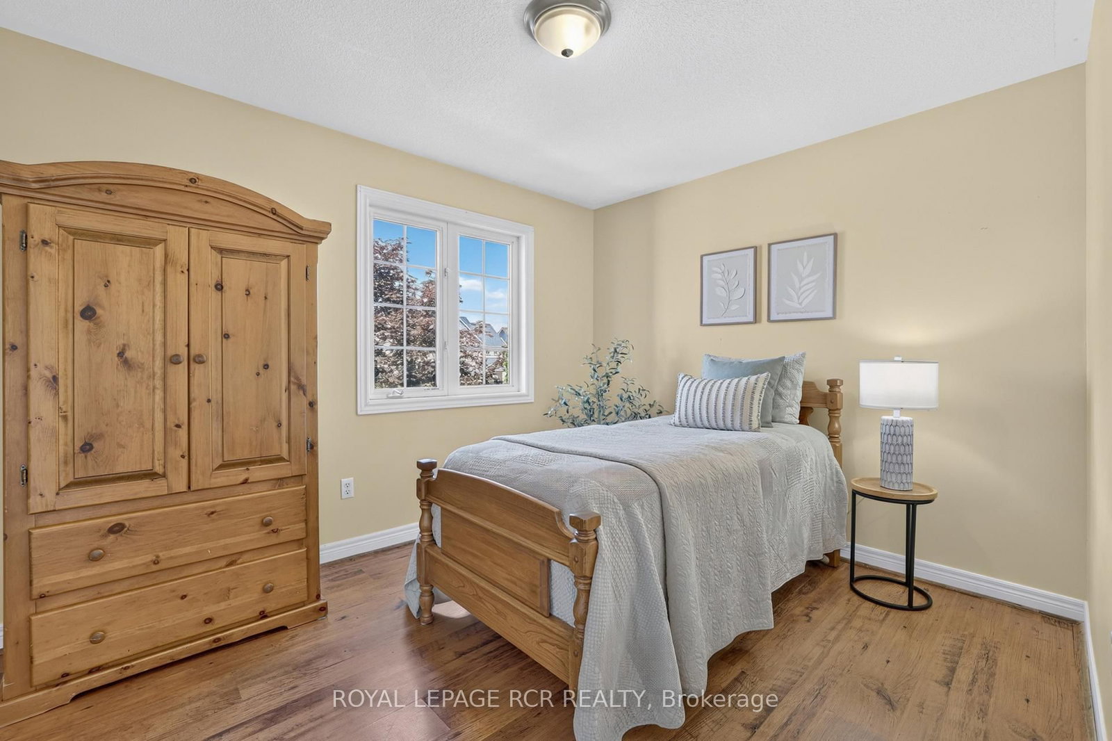 94 Atwood Avenue • Halton Hills, ON photo 16