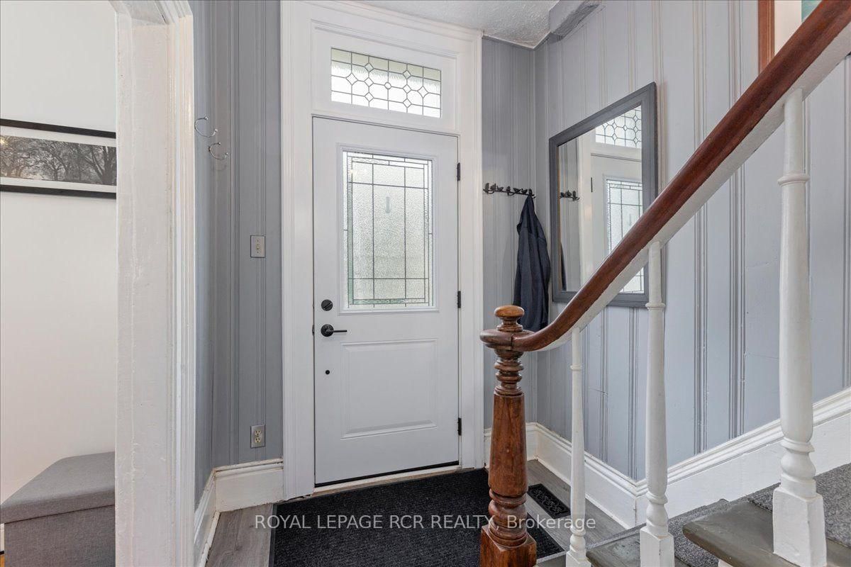 93 Mill Street • Orangeville, ON photo 3