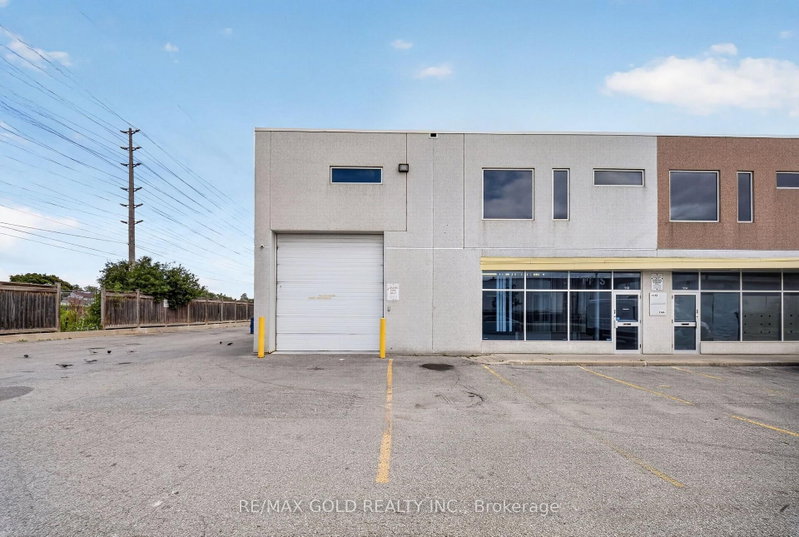 101 Westmore Dr photo 1