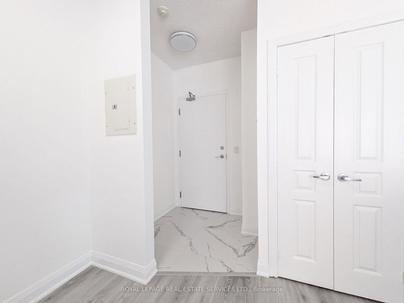 225 Webb Mississauga,ON L5B 4P2 — Photo 6