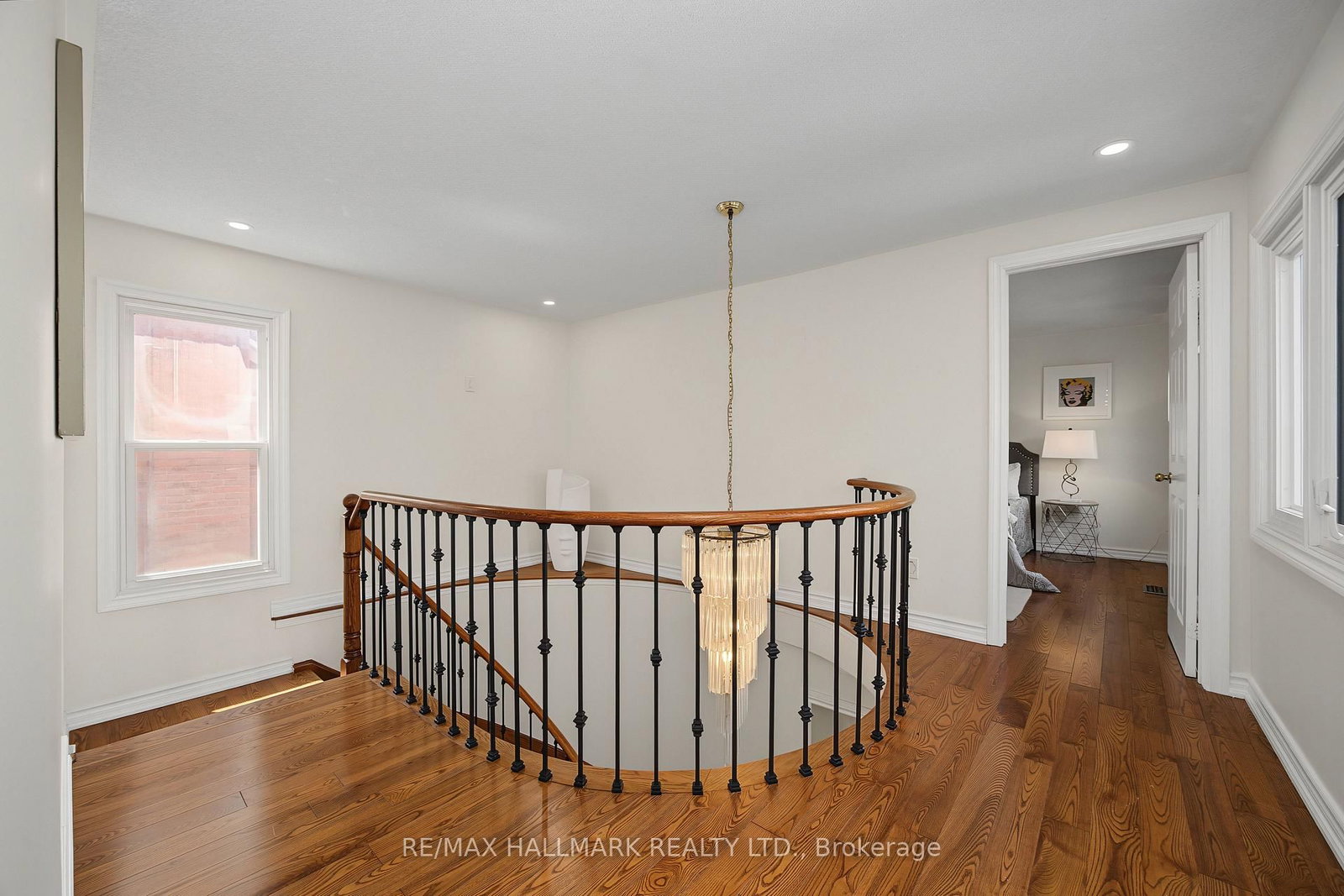 329 Kingsbridge Garden Circle • Mississauga, ON photo 17