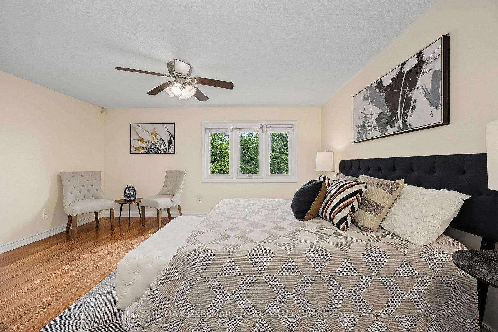 329 Kingsbridge Garden Circle • Mississauga, ON photo 19