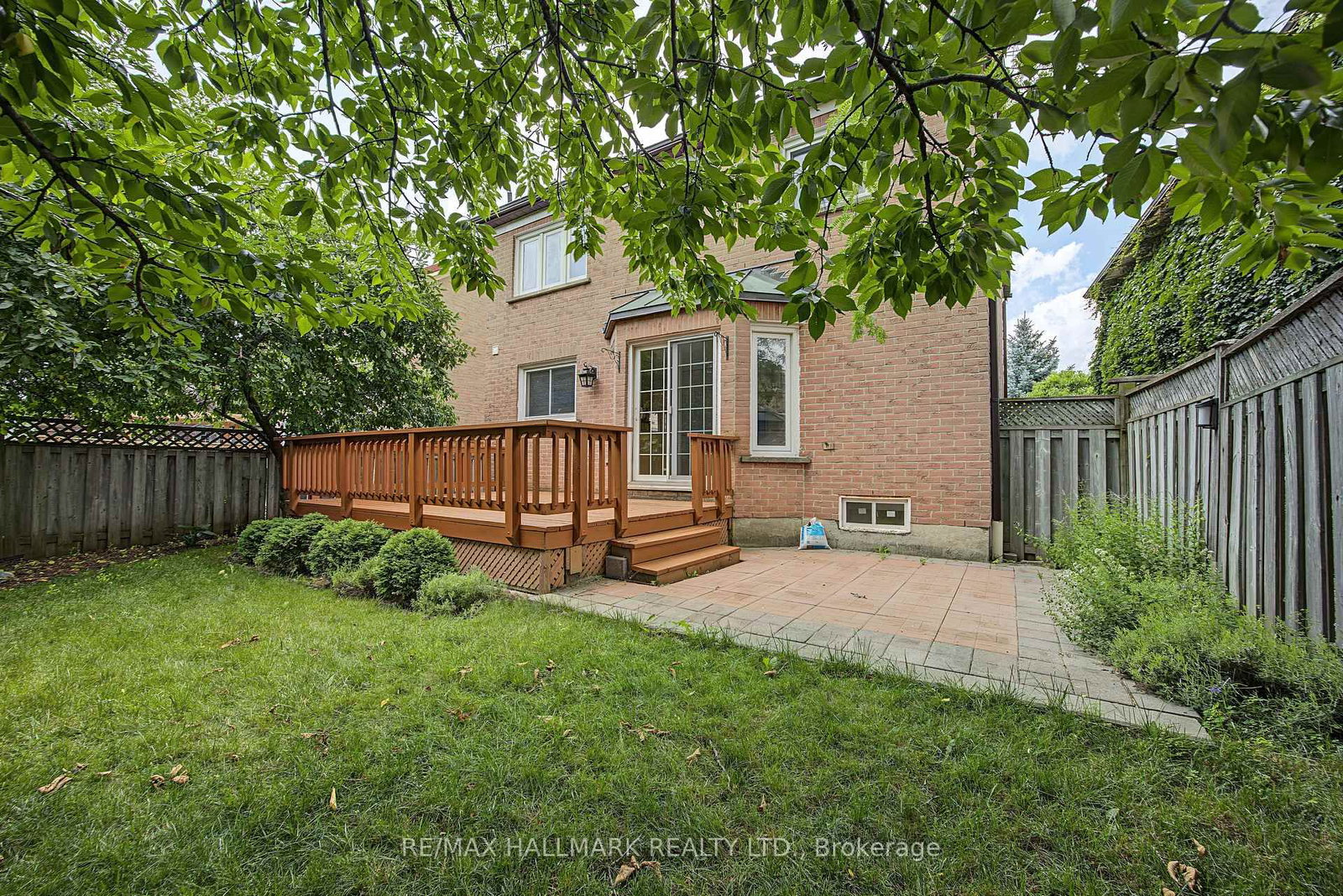 329 Kingsbridge Garden Circle • Mississauga, ON photo 36