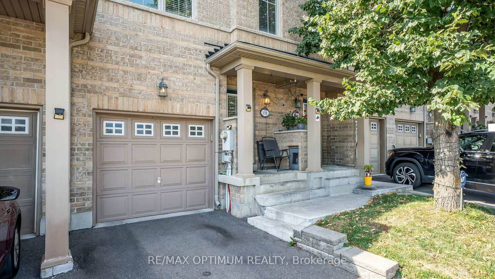 151 Cedar Lake Crescent • Brampton, ON photo 3