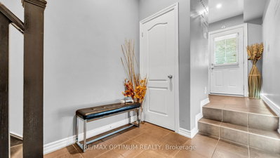 151 Cedar Lake Crescent • Brampton, ON photo 5