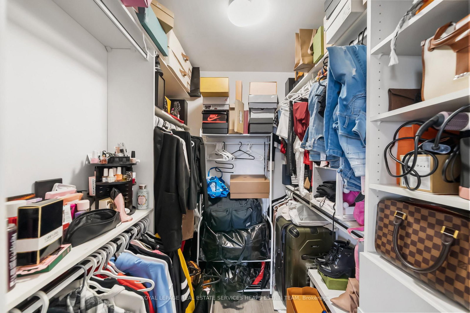 16 Brookers Lane • #3301 • Toronto, ON photo 10