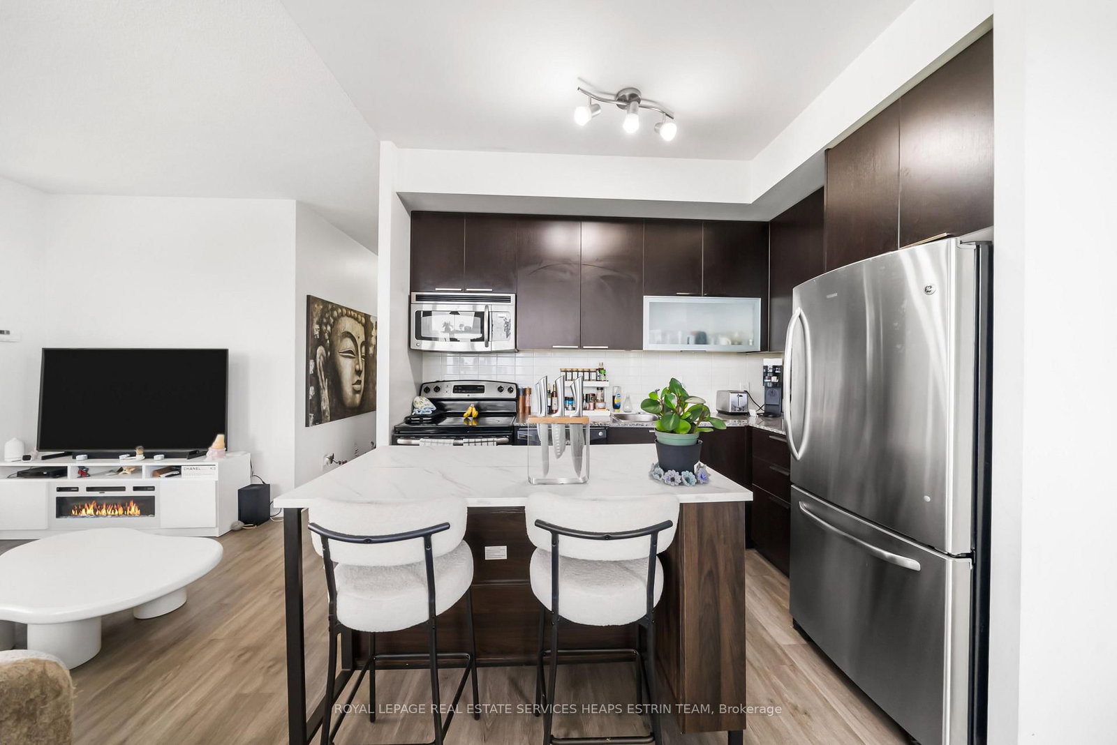 16 Brookers Lane • #3301 • Toronto, ON photo 6