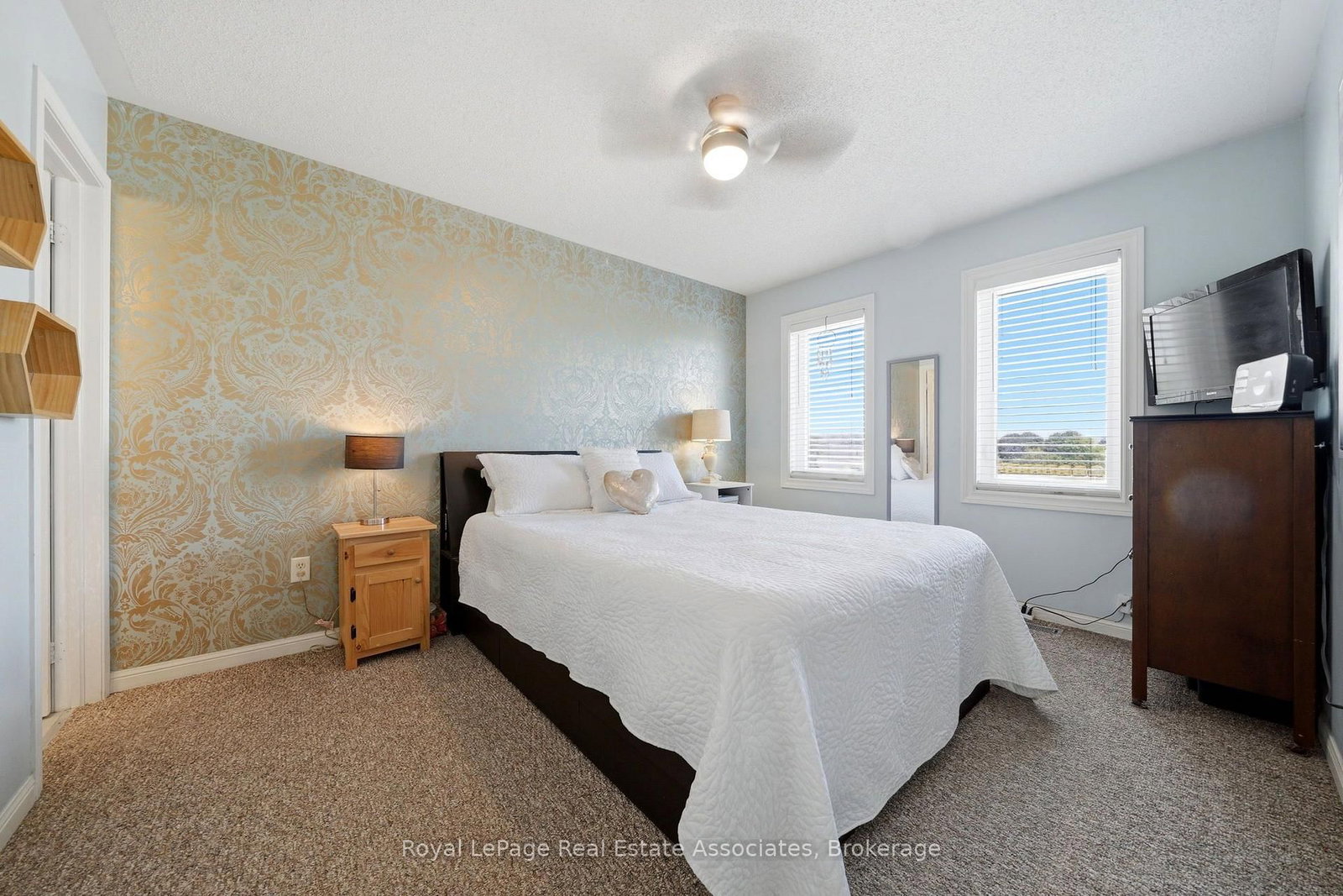25 Seed House Lane • Halton Hills, ON photo 17