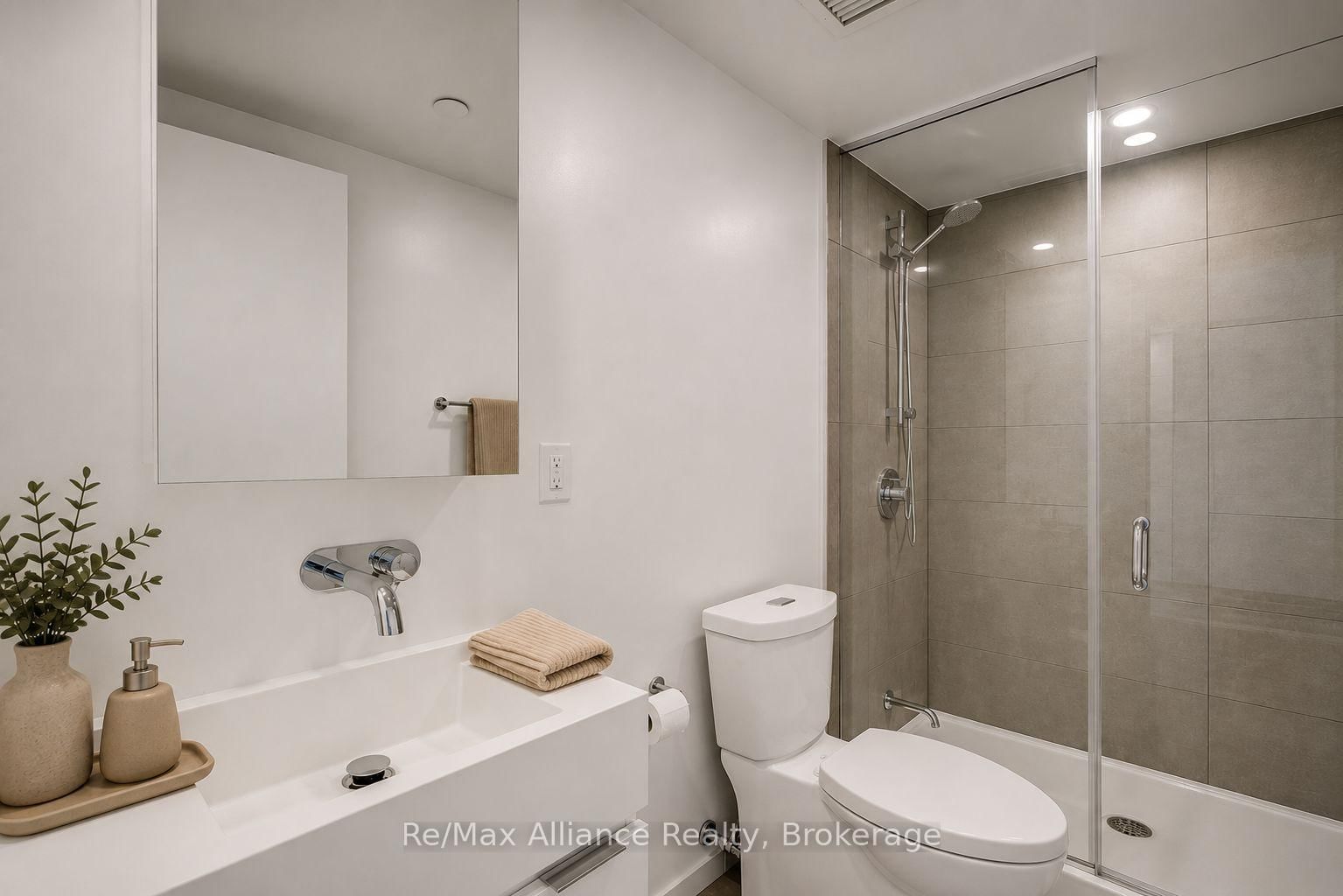 370 Martha Street • #309 • Burlington, ON photo 23
