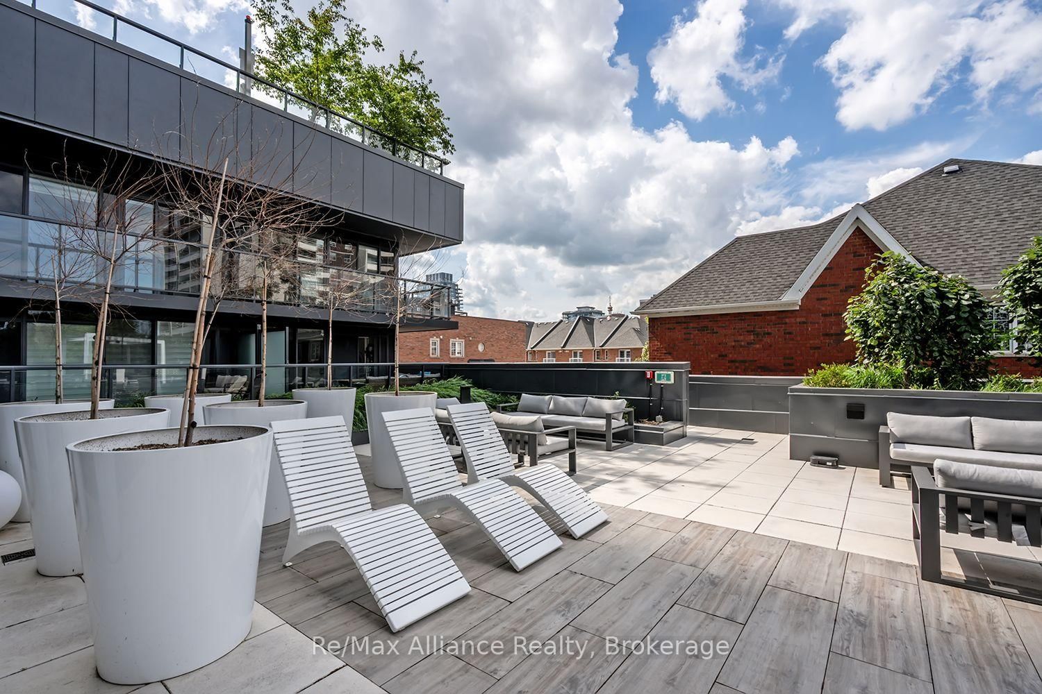 370 Martha Street • #309 • Burlington, ON photo 33