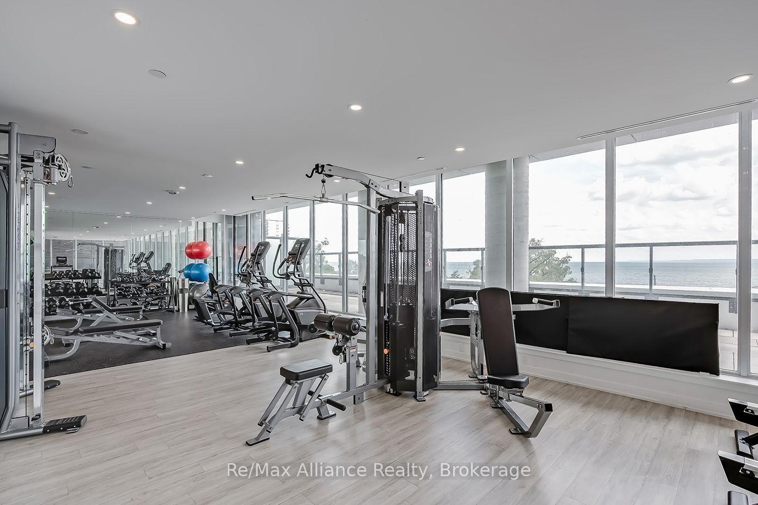 370 Martha Street • #309 • Burlington, ON photo 35