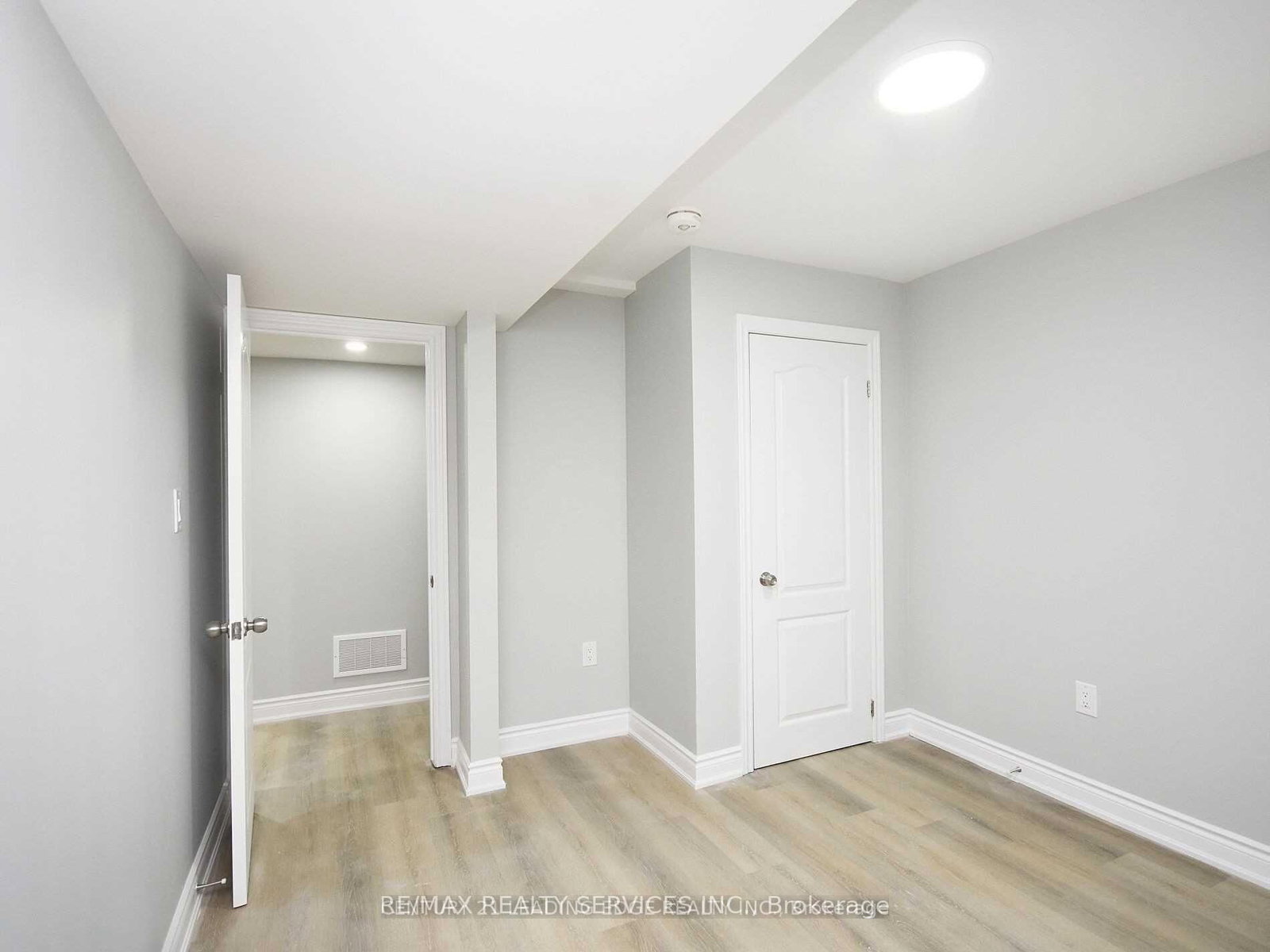 13 Frampton Brampton,ON L7A 4E1 — Photo 13