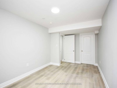 13 Frampton Brampton,ON L7A 4E1 — Photo 8