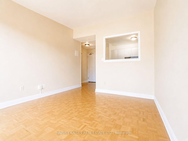 305 - 80 Blackfriar Avenue