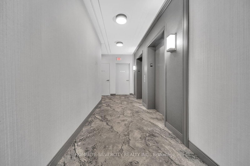 2006 - 80 Absolute Avenue