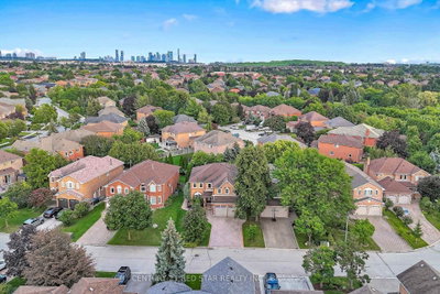 1082 Haydonbridge Court • Mississauga, ON photo 5