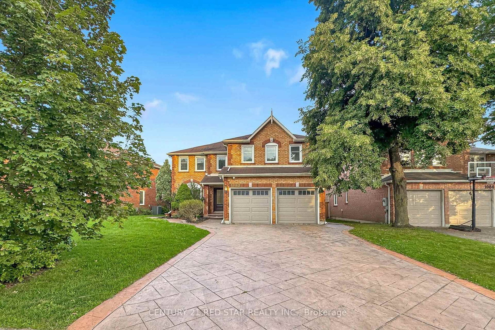 1082 Haydonbridge Court • Mississauga, ON photo 8