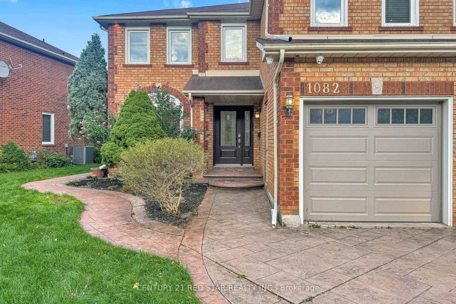 1082 Haydonbridge Court • Mississauga, ON photo 9