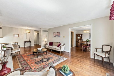 244 Willowridge Court • Oakville, ON photo 9