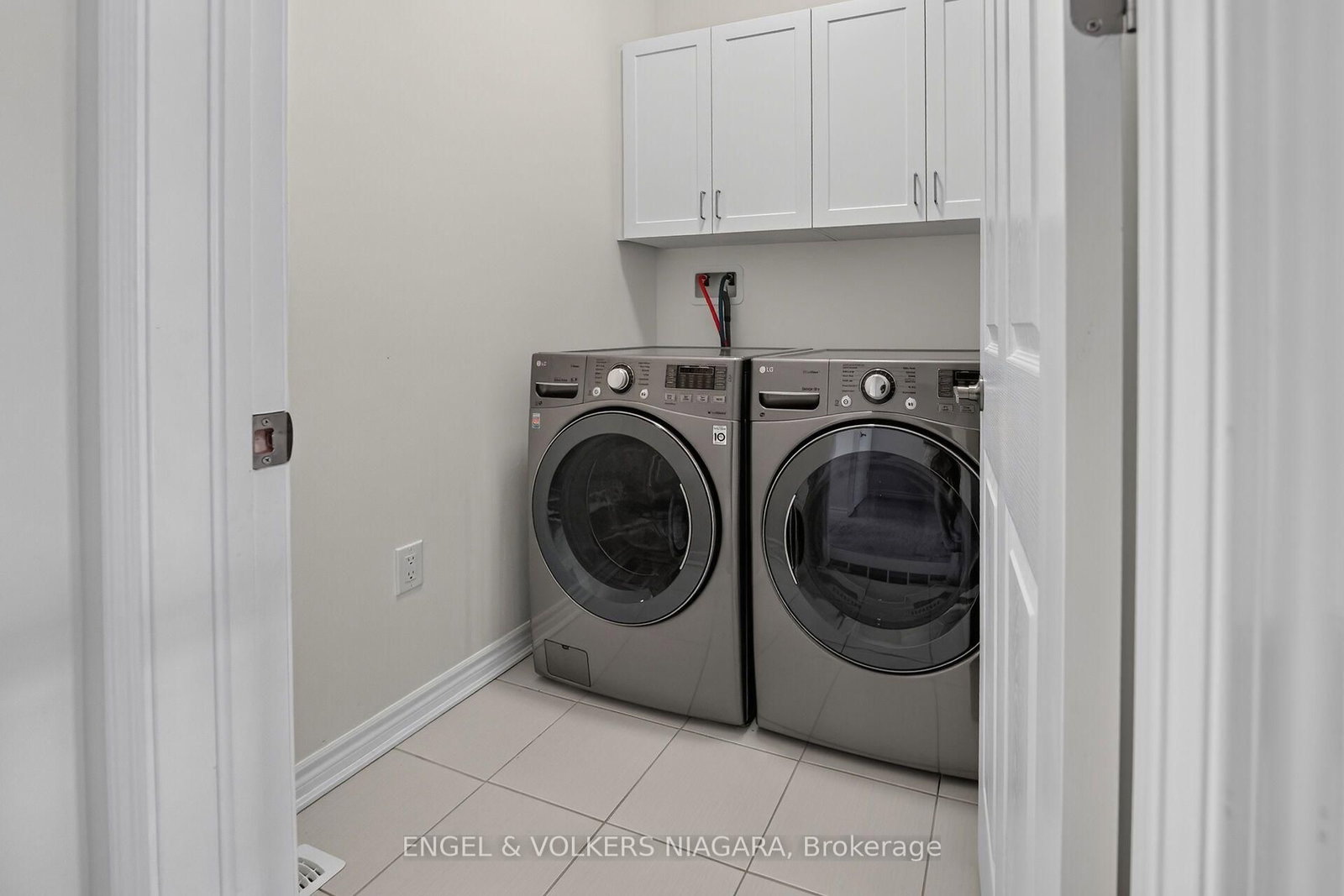 1221 Rose Way S • Milton, ON photo 23
