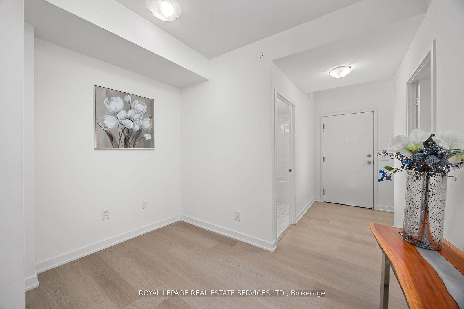 859 The Queensway • #608 • Toronto, ON photo 15
