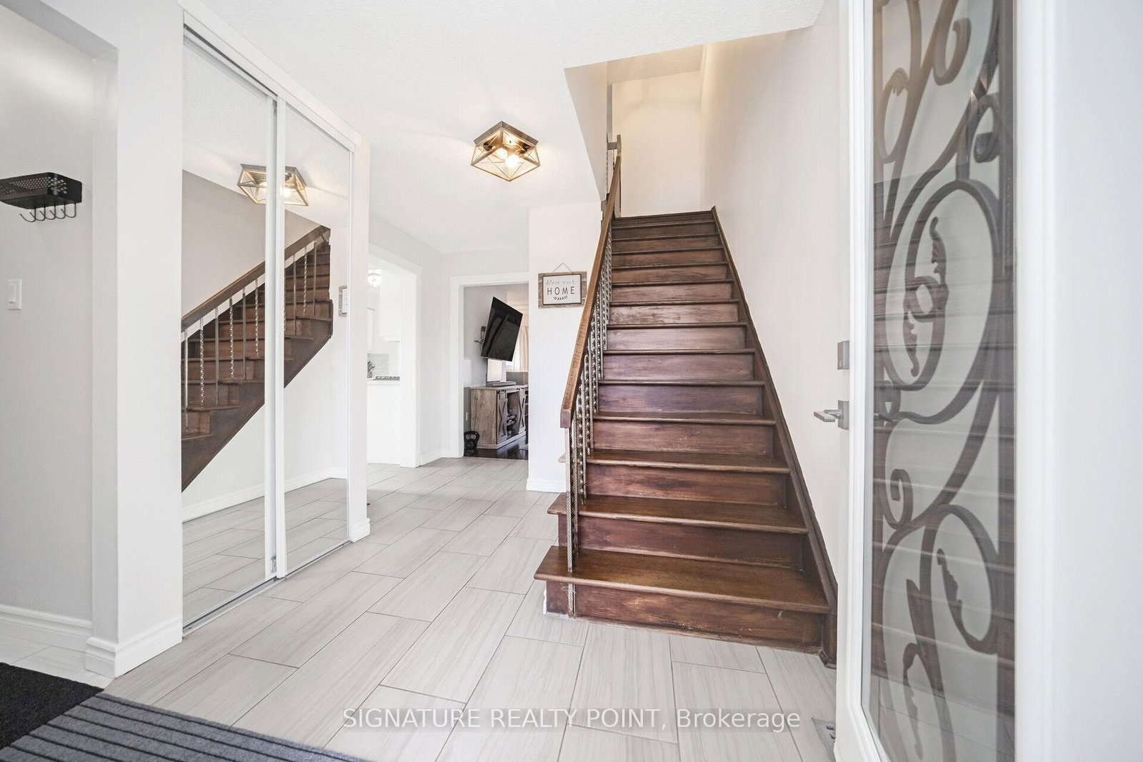 222 Simmons Boulevard • Brampton, ON photo 3