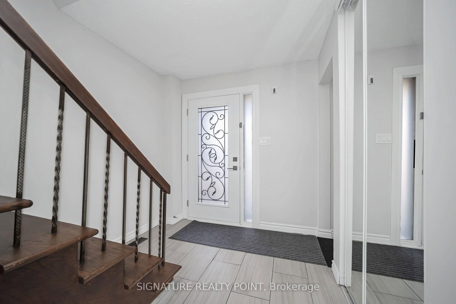 222 Simmons Boulevard • Brampton, ON photo 4
