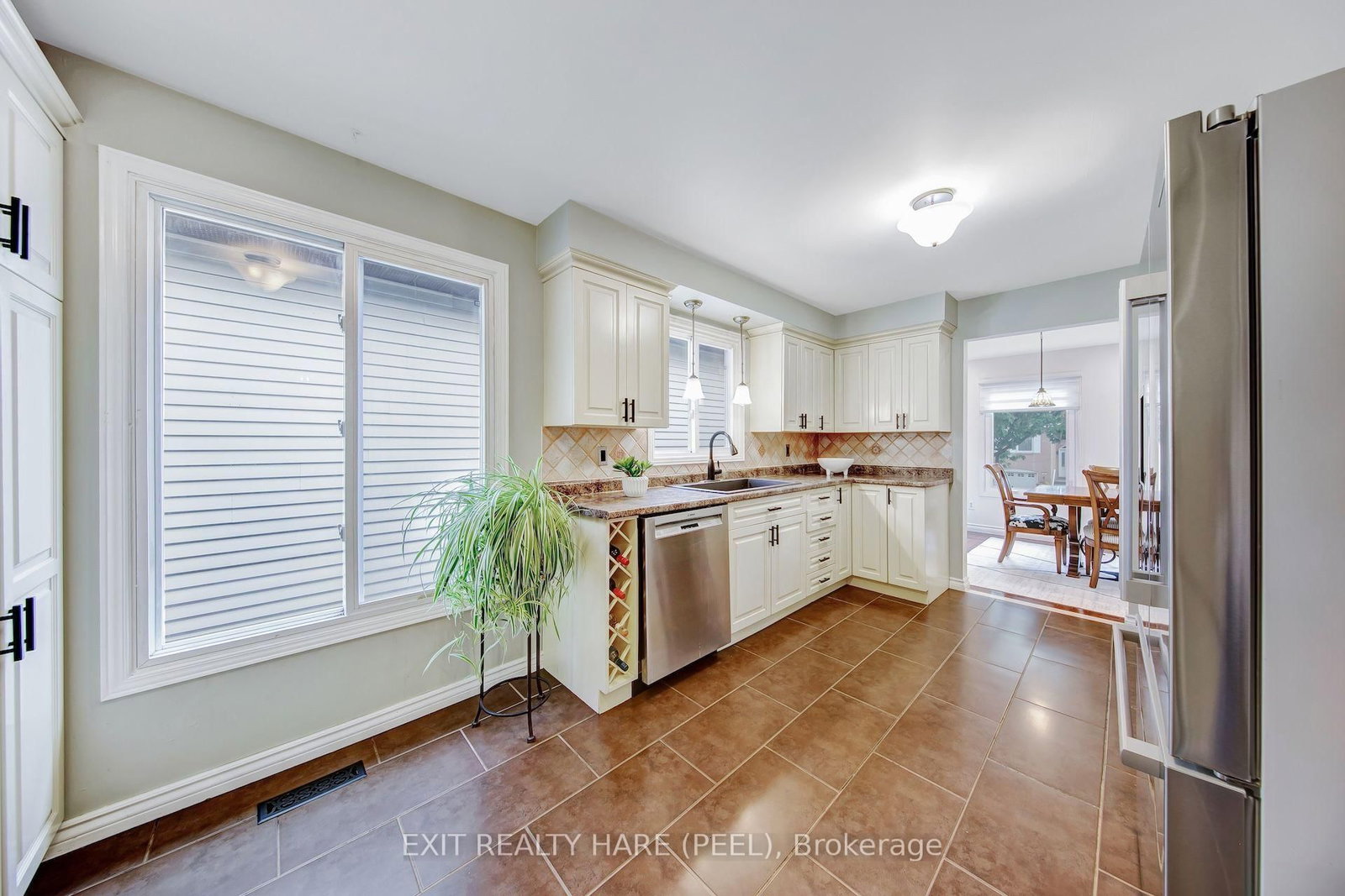 48 Nanport Street • Brampton, ON photo 16