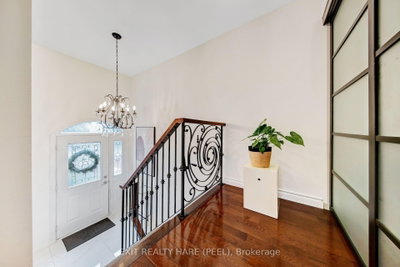 48 Nanport Street • Brampton, ON photo 4