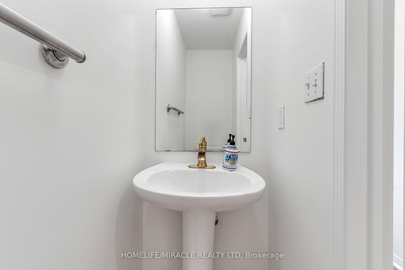 4191 Goldenrod Mississauga,ON L5V 3C2 — Photo 24