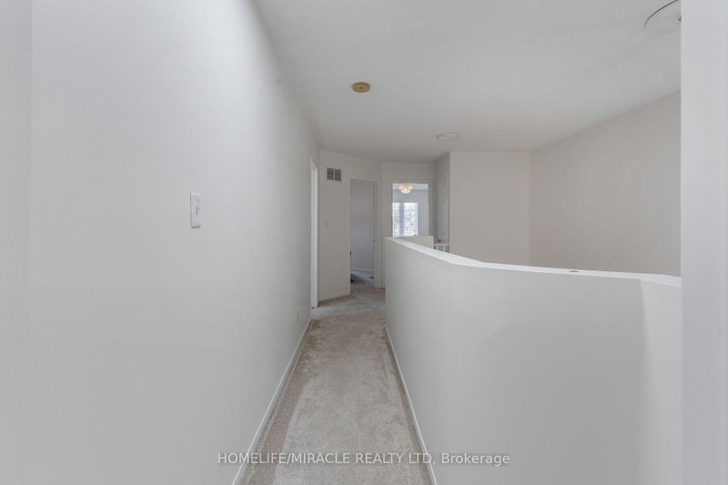 4191 Goldenrod Mississauga,ON L5V 3C2 — Photo 26