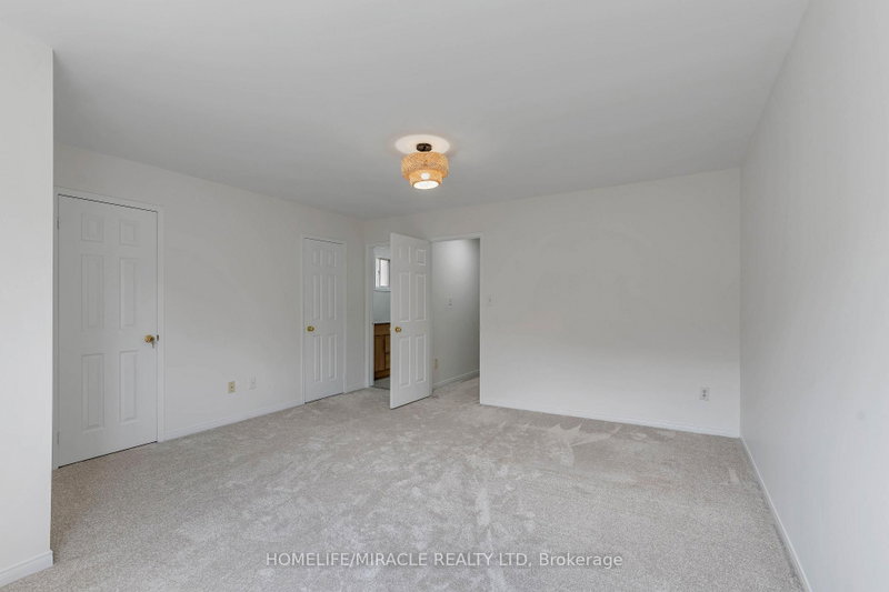 4191 Goldenrod Mississauga,ON L5V 3C2 — Photo 36