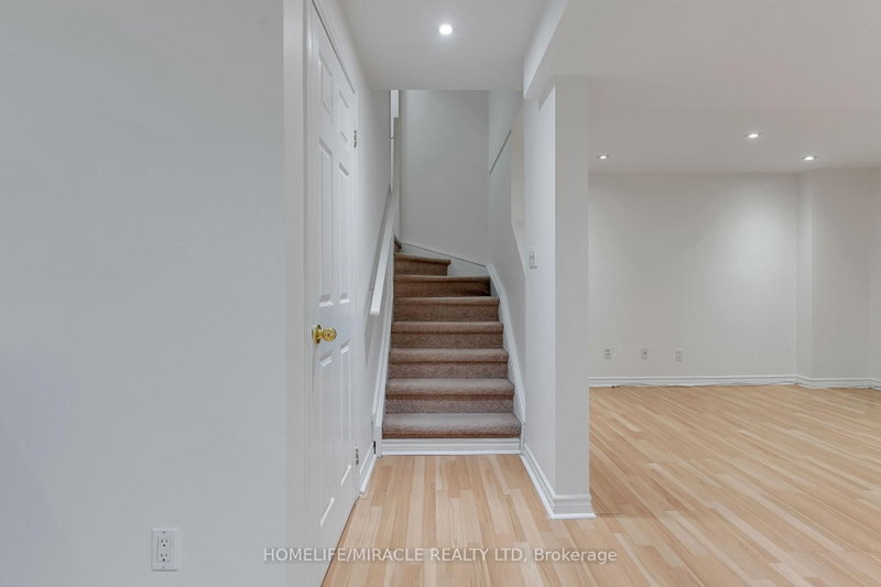 4191 Goldenrod Mississauga,ON L5V 3C2 — Photo 39