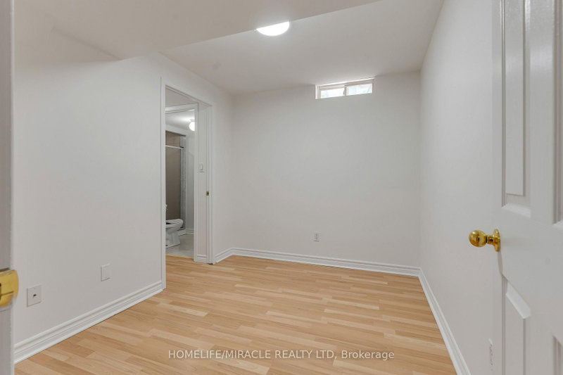4191 Goldenrod Mississauga,ON L5V 3C2 — Photo 42