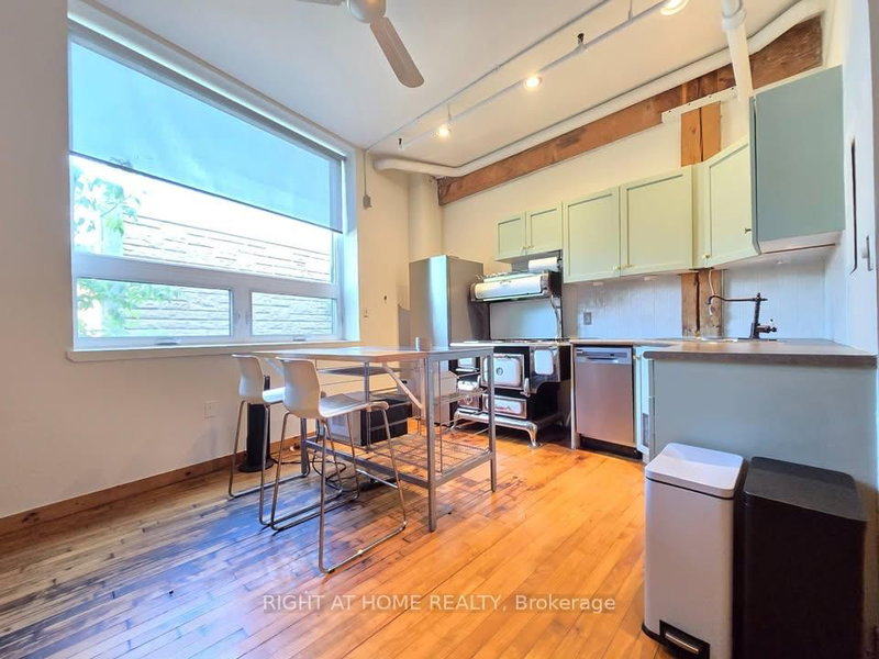 12 - 121 Prescott Avenue