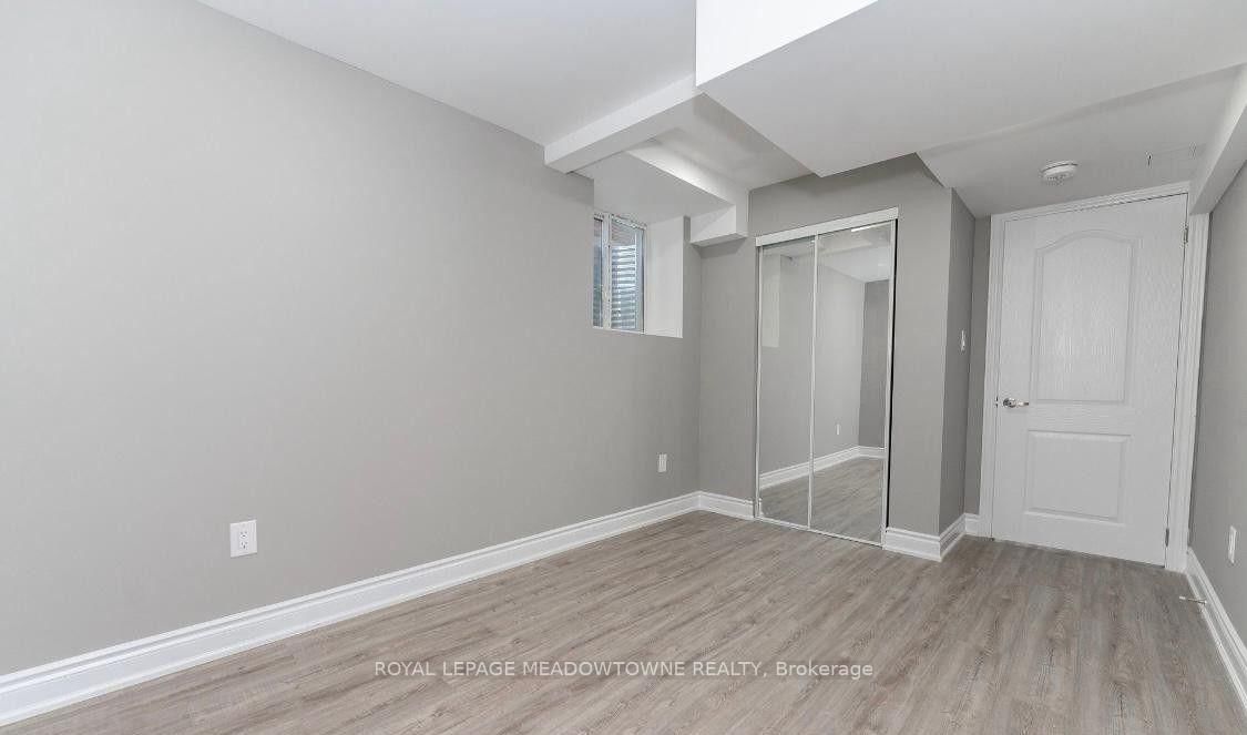Detached House for lease at #Basement-127 Yates Drive, Milton, Ontario, L9E 1S5 - Cobban - MLS: W13722158