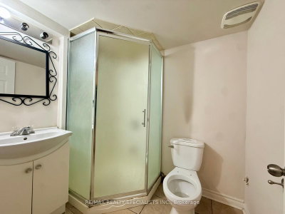 525 Novo Star Mississauga,ON L5W 1X8 — Photo 25