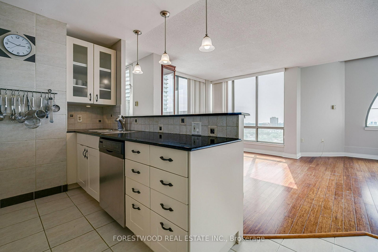 25 Fairview Road W • #UPH4 • Mississauga, ON photo 9