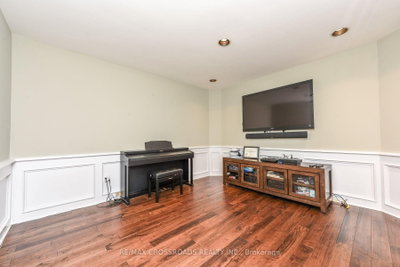 1171 Fairmeadow Trail • Oakville, ON photo 5