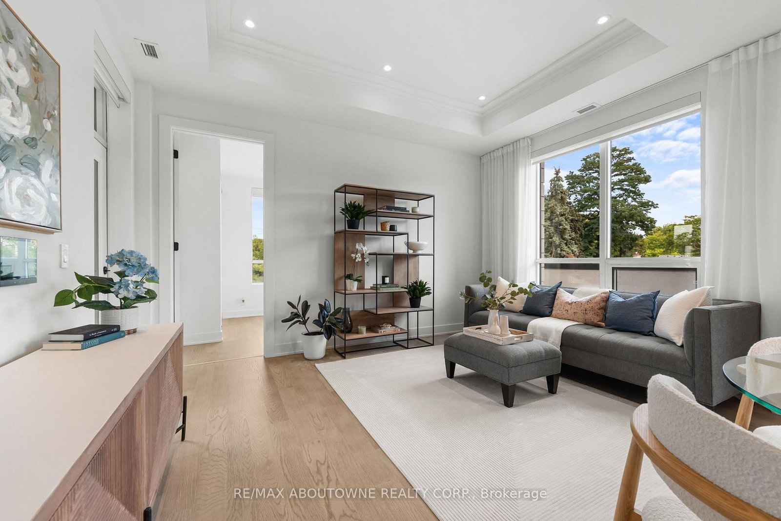 123 Maurice Drive • #214 • Oakville, ON photo 18