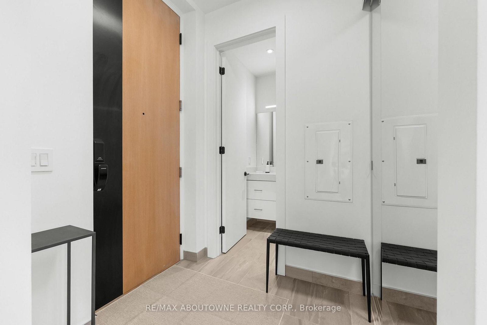 123 Maurice Drive • #214 • Oakville, ON photo 35