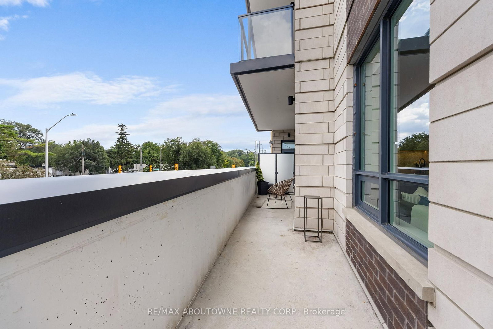 123 Maurice Drive • #214 • Oakville, ON photo 38