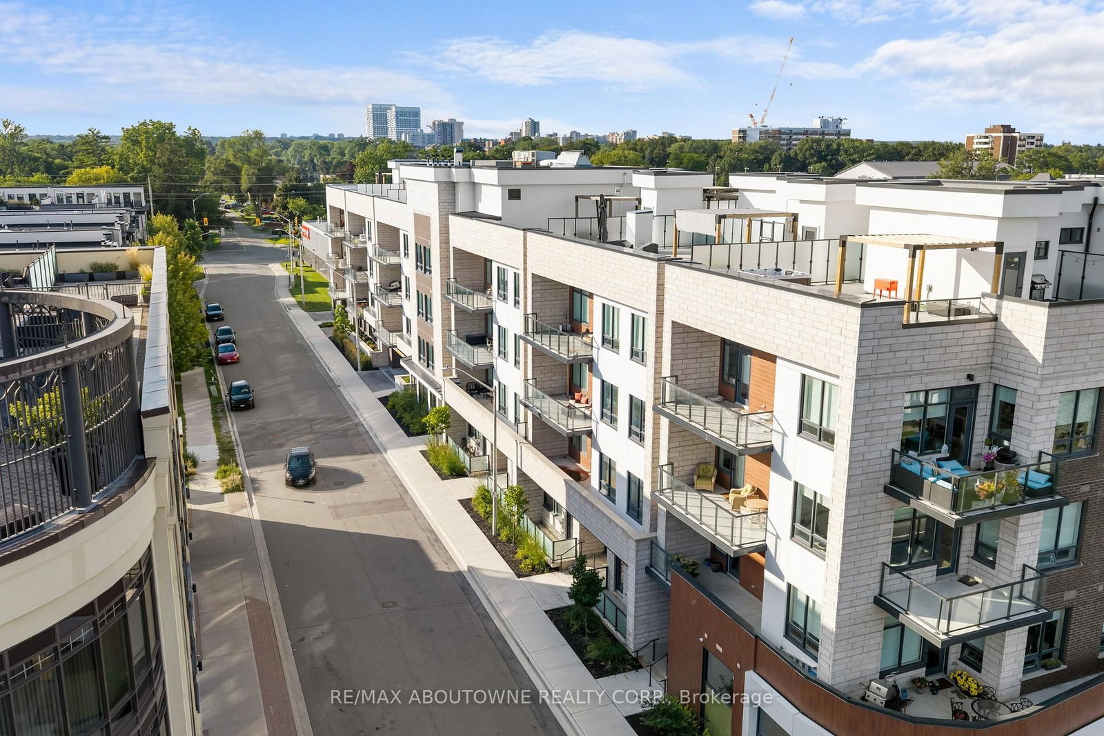 123 Maurice Drive • #214 • Oakville, ON photo 39