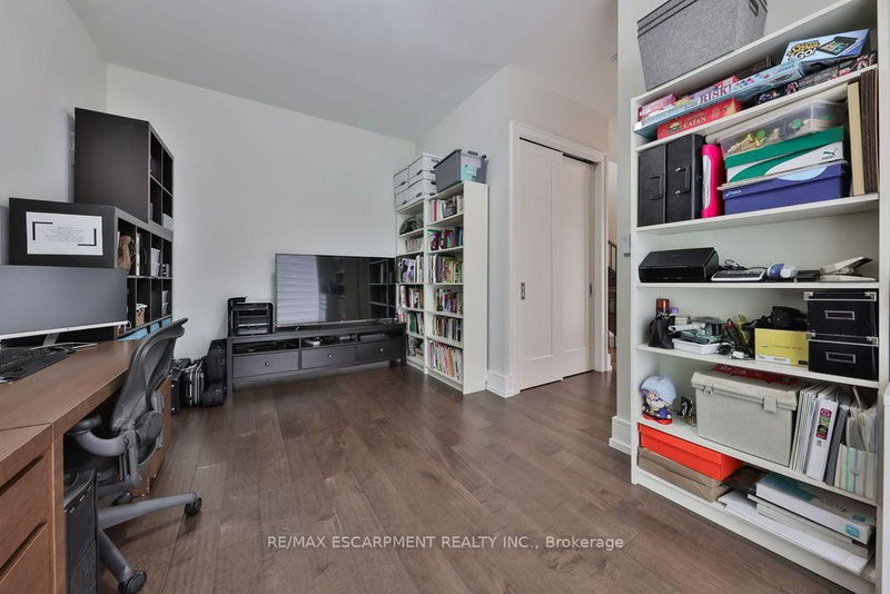 16 - 10 Maple Grove Drive