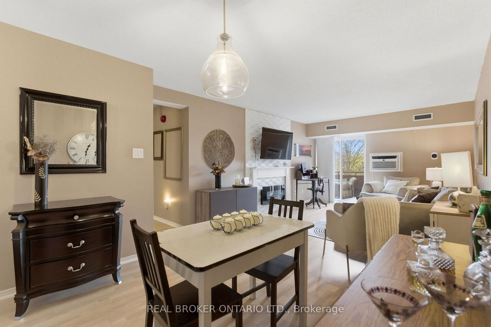 211 Forum Drive • #302C • Mississauga, ON photo 5