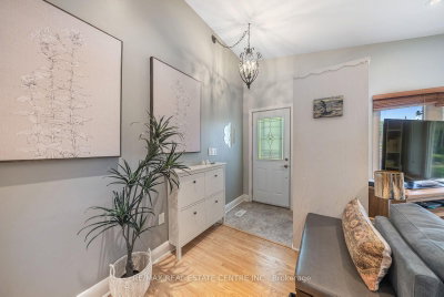 14 Lawrence Crescent • Brampton, ON photo 5