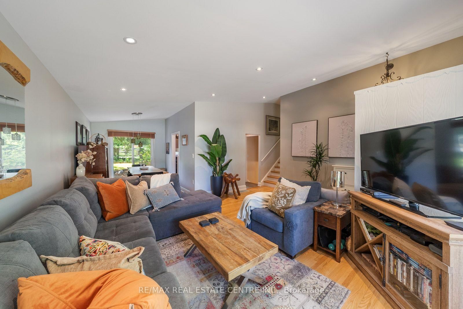 14 Lawrence Crescent • Brampton, ON photo 9